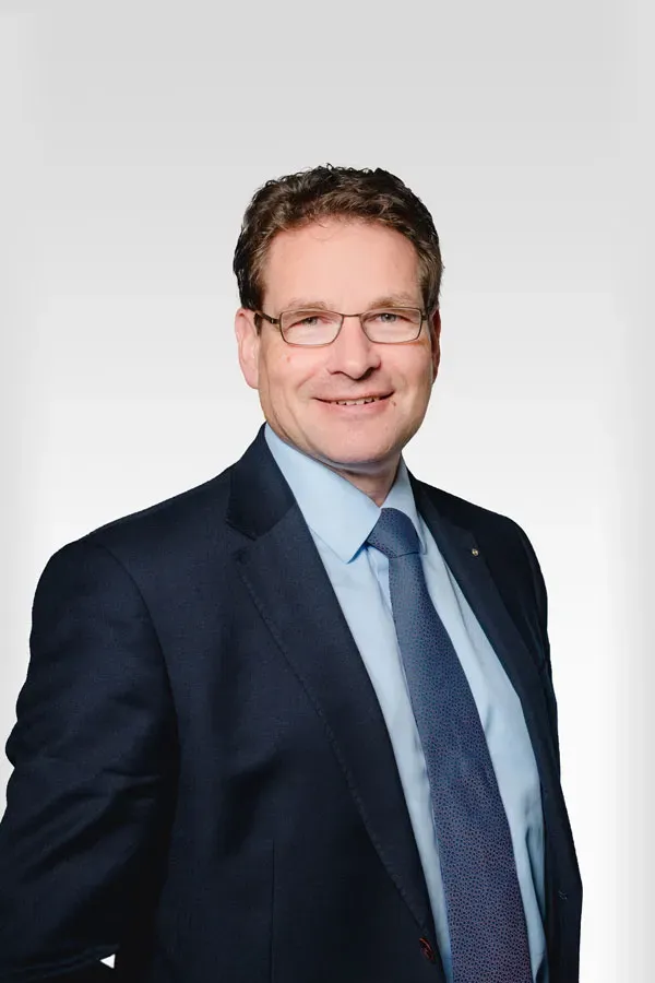 Portrait von Dr. Frank Markus Döring